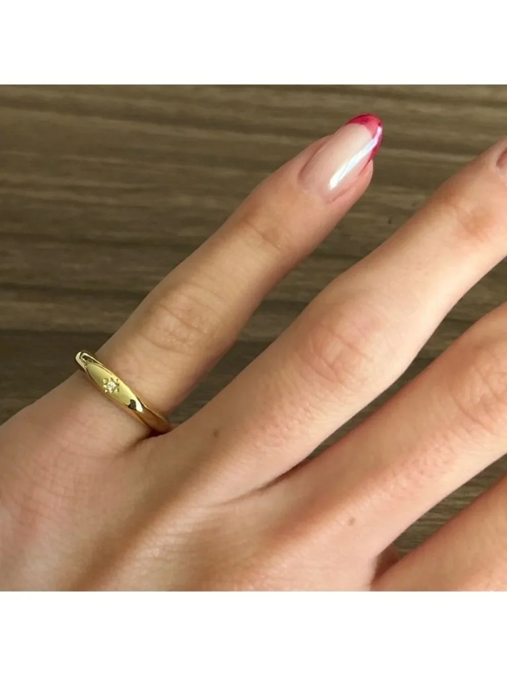 Elegant Gold Ring Q780